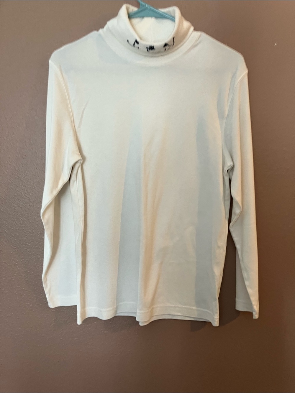 Cat-Themed White Turtleneck for Cats and Cat Lovers - Picture 2 of 4